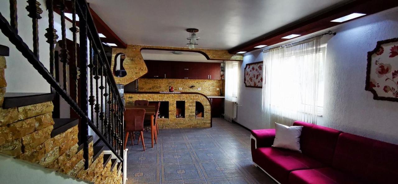Casa De Vacanta Dalia Si Crina Babadag Zewnętrze zdjęcie